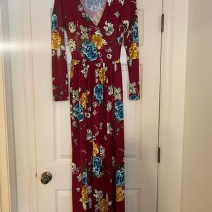 Long sleeve floral maternity dress